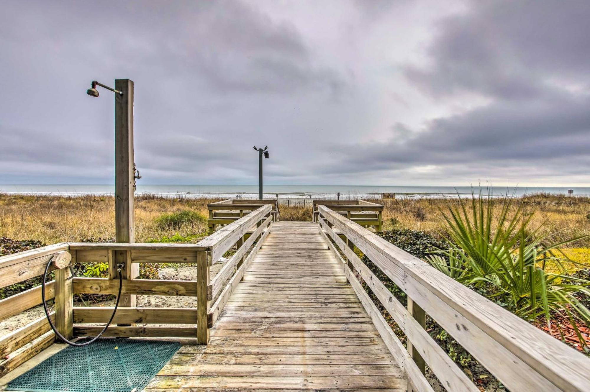 Oceanfront North Myrtle Beach Condo With Indoor Pool Екстериор снимка